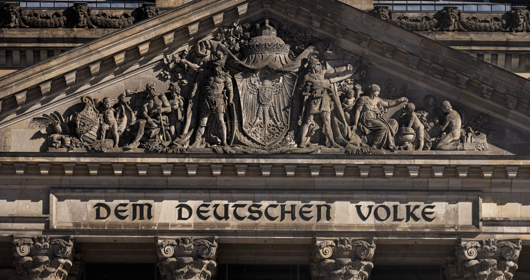 „Demokratie leben“: Prüfung auf Wirkung statt Förder-Automatismus